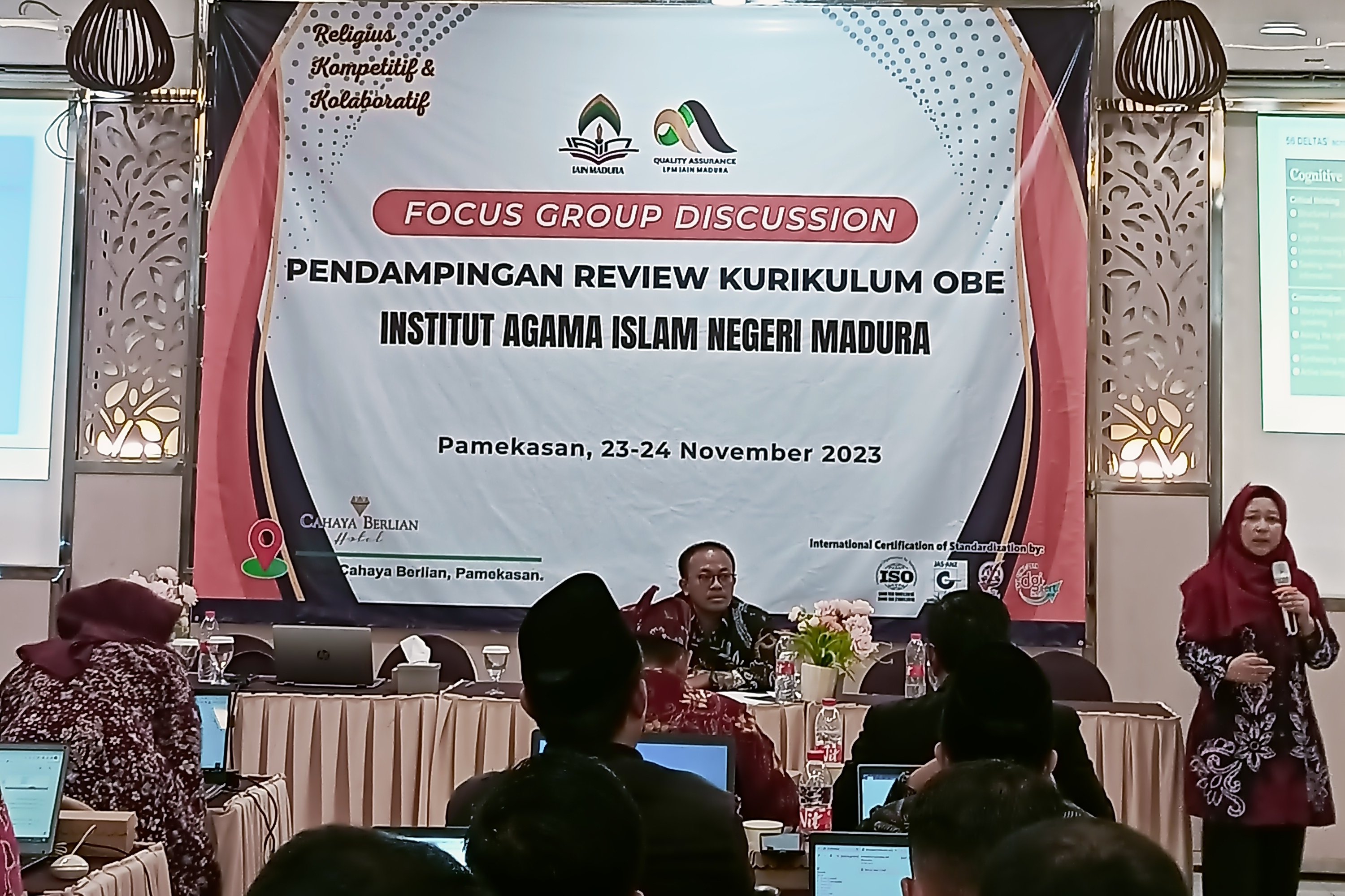 FOCUS  GROUP DISCUSSION  (PENDAMPINGAN REVIEW KURIKULUM OBE IAIN MADURA)